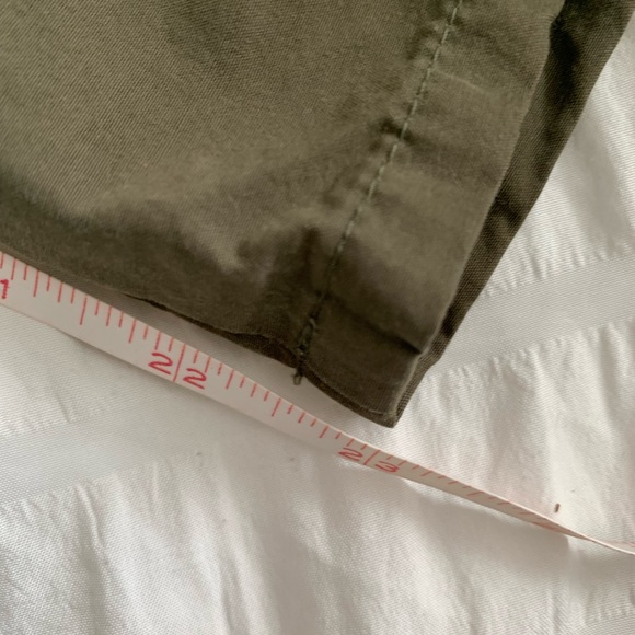 Columbia Capris - Picture 10 of 12